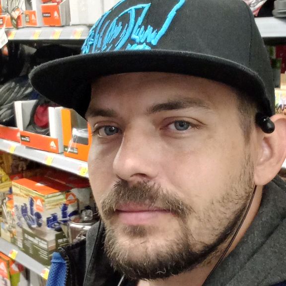 Profile Picture of aaronratzke (@aaronratzke) on Tiktok