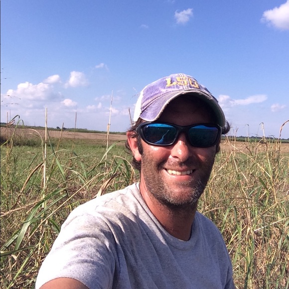 Profile Picture of Michael Hickingbottom (@mhickingbottom) on Poshmark