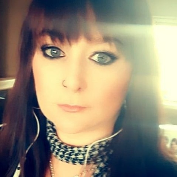 Profile Picture of Melissa Mcalpine (@mmcalpine39) on Poshmark