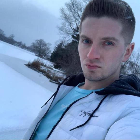 Profile Picture of Steven James william (@stevenjames34) on Poshmark