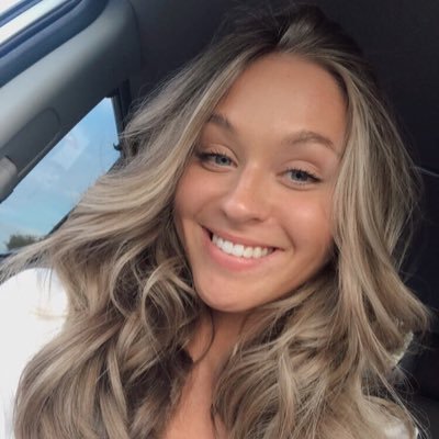 Profile Picture of Amanda (@caswell_amanda) on Twitter