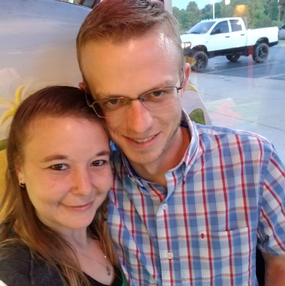 Profile Picture of Naomi Worley (@naomiworley33) on Poshmark