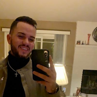 Profile Picture of JB (@JustinBayers) on Twitter