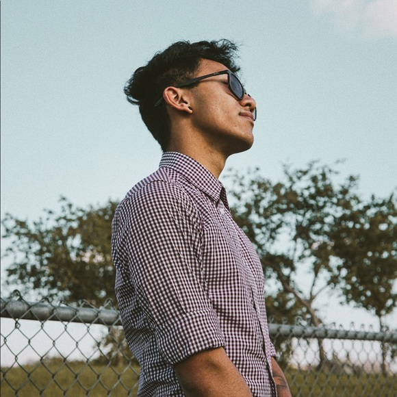 Profile Picture of Jorel Mendoza (@m671) on Poshmark