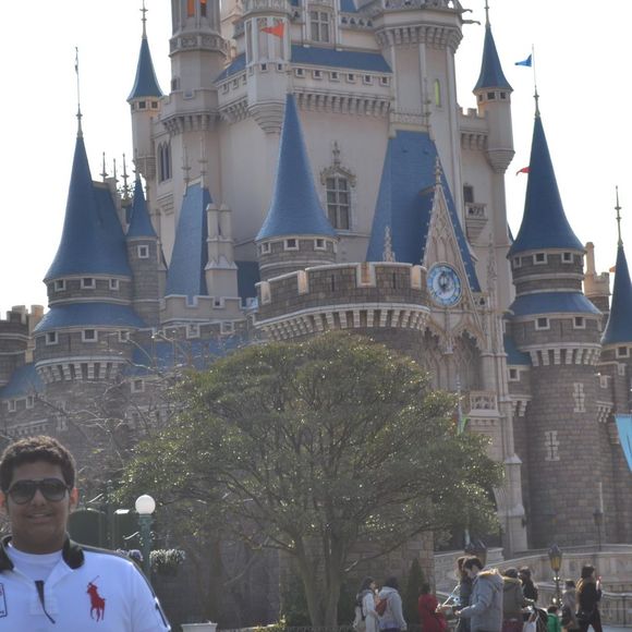 Profile Picture of Mohammed Almansouri (@mohamedmn9) on Poshmark