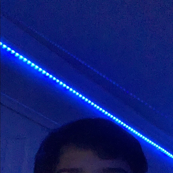 Profile Picture of Nathan Hutchison (@nathanhutchi764) on Poshmark