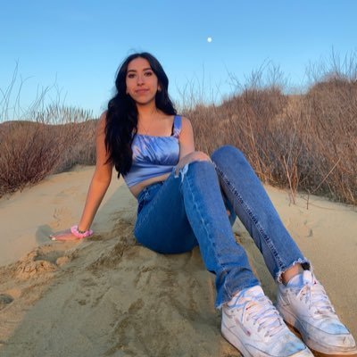 Profile Picture of Alondra (@alondraalvarez_) on Twitter