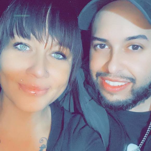 Profile Picture of Rachel Gnagy (@rachelloveszach) on Poshmark