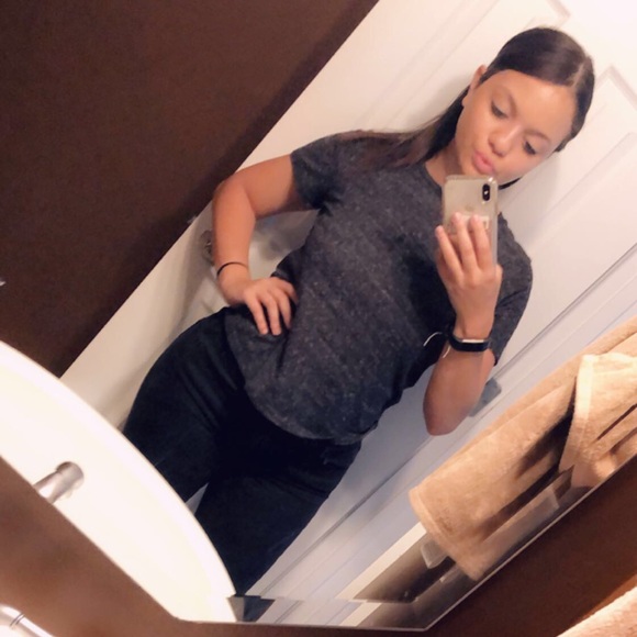 Profile Picture of Jade Harkness (@jadeallyahh18) on Poshmark