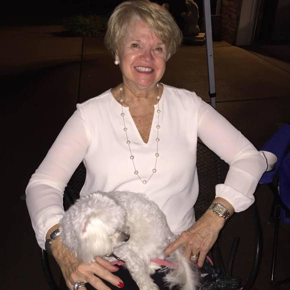 Profile Picture of Sue Keyes (@sukey49) on Poshmark