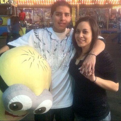 Profile Picture of Victoria Lara (@VickiLara25) on Twitter