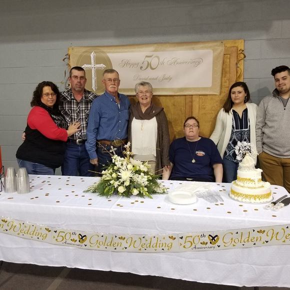 Profile Picture of Kim Osborn (@kimftbllgrl) on Poshmark