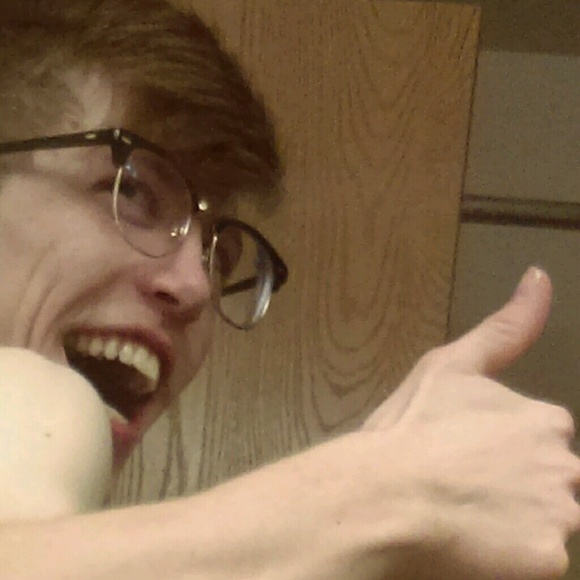 Profile Picture of Seth Stephenson (@deadmansclothes) on Poshmark