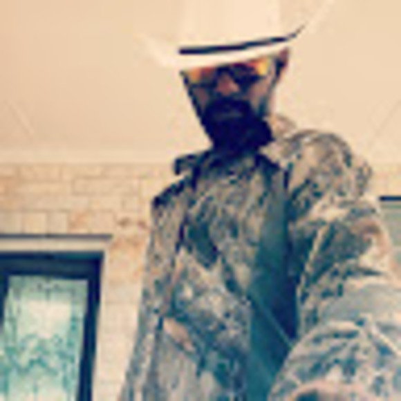 Profile Picture of Shawn Mcbride (@shawnmcb9) on Poshmark