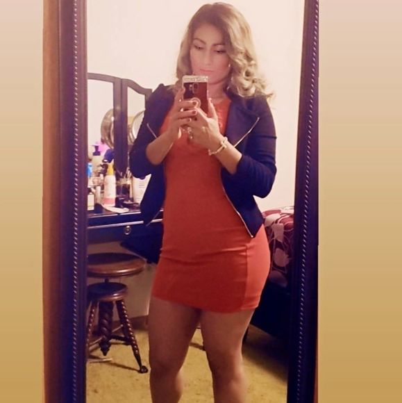 Profile Picture of Leidy Ramos (@leidyramos7777) on Poshmark