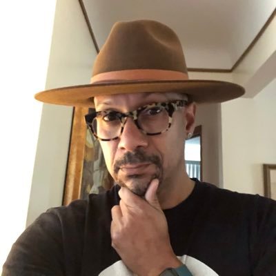 Profile Picture of Ben Beverly (@groovelounge) on Twitter