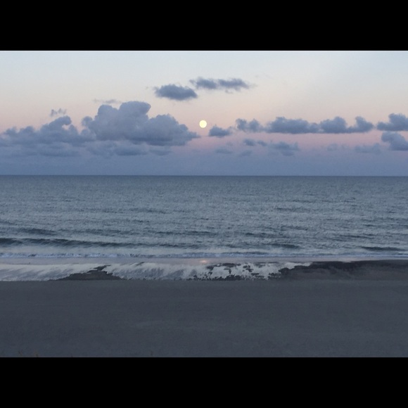 Profile Picture of Lindsey Glebus (@glebus6) on Poshmark