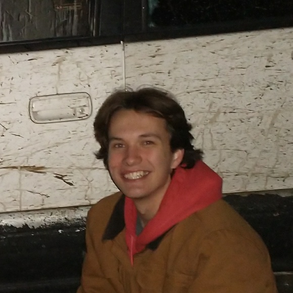 Profile Picture of Josiah Burns (@jkbtide) on Poshmark