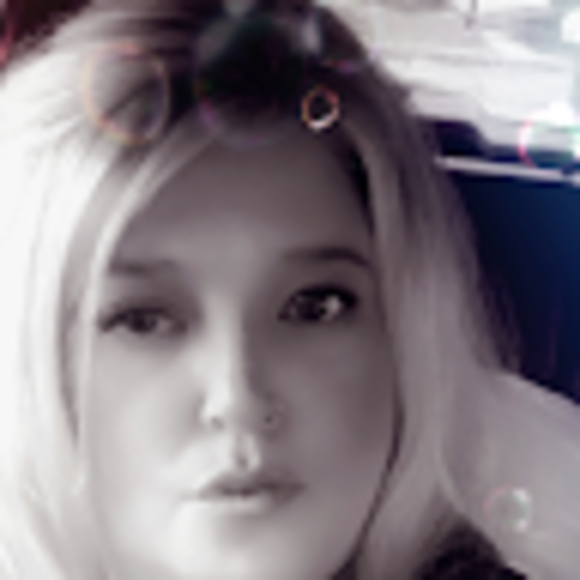 Profile Picture of Pam Trappler (@pamtrappler) on Poshmark