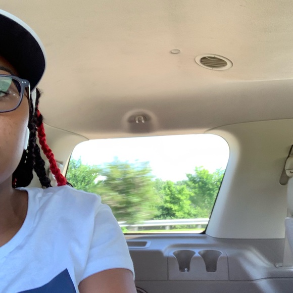 Profile Picture of Trinity Reid (@trinityr0418) on Poshmark