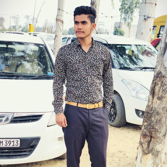 Profile Picture of Avninder Singh (@avninder_s) on Poshmark