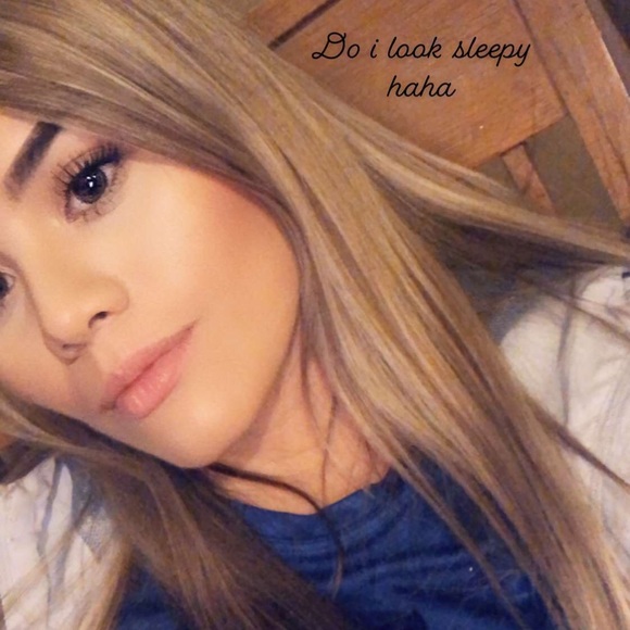 Profile Picture of Jocelyn Angulo (@jocelynangulo) on Poshmark