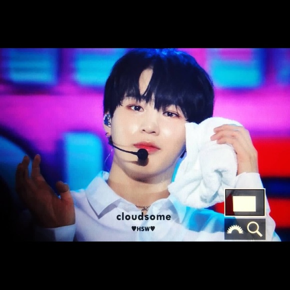 Profile Picture of Carol Xue (@michilll) on Poshmark