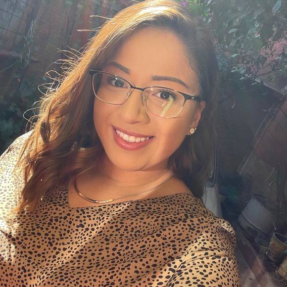 Profile Picture of Jessica Luvianos (@jessyybae) on Poshmark