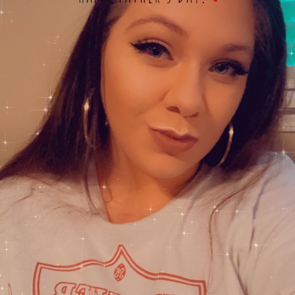 Profile Picture of Michaela Overhulser (@m_overhulser) on Poshmark