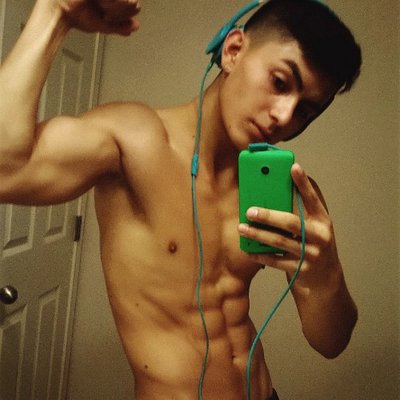 Profile Picture of Daniel Adames (@danieladames_) on Twitter