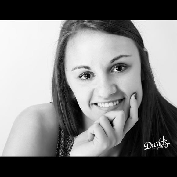 Profile Picture of Carlee Kobow (@ckobow) on Poshmark