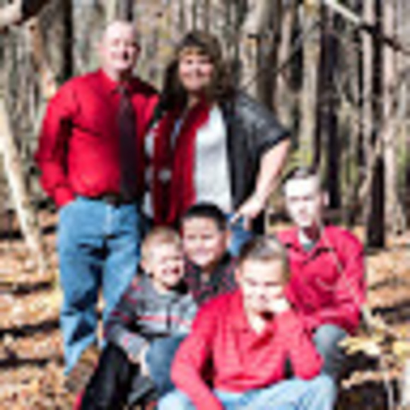 Profile Picture of Tanya Singleton (@tanyasingleton) on Poshmark