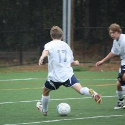 Profile Picture of Derek Field (@DField_95) on Twitter