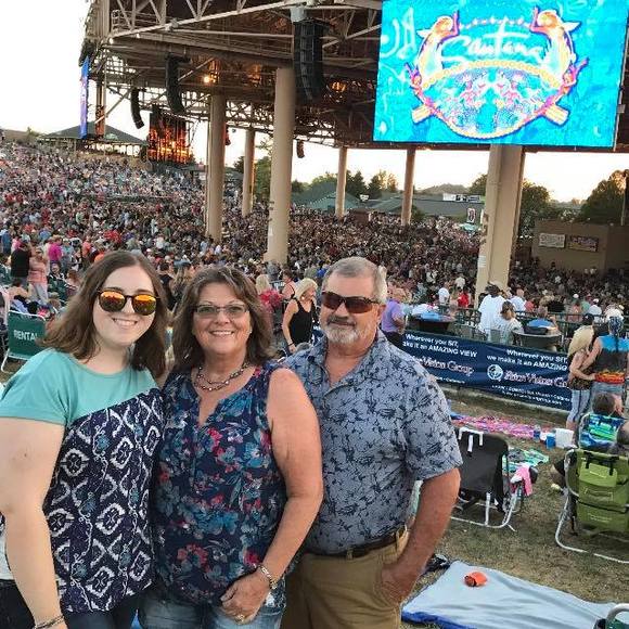 Profile Picture of Regina Cosgray (@rcosgray) on Poshmark