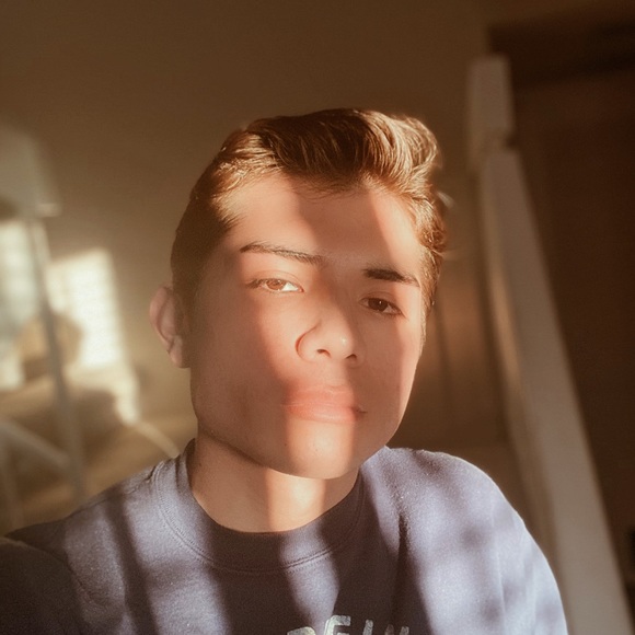 Joshua Graciano - Poshmark Profile Picture of Joshua Graciano (@joshuagraciano) on Poshmark