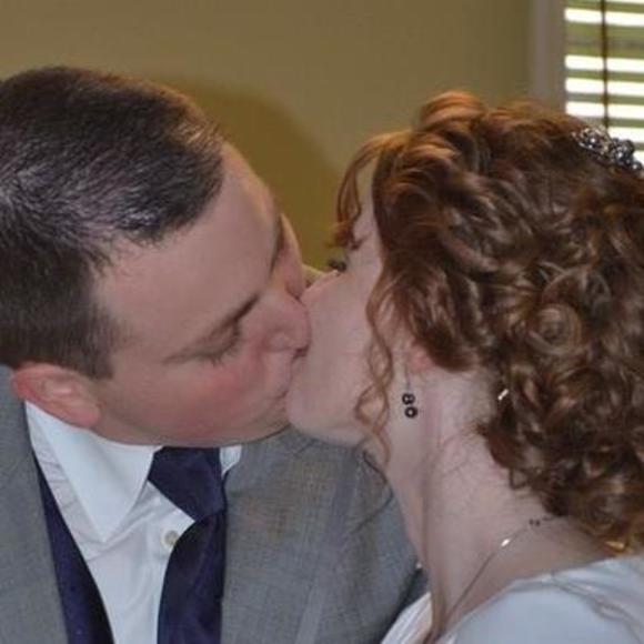 Profile Picture of Jessica Pembleton (@seannjessi) on Poshmark