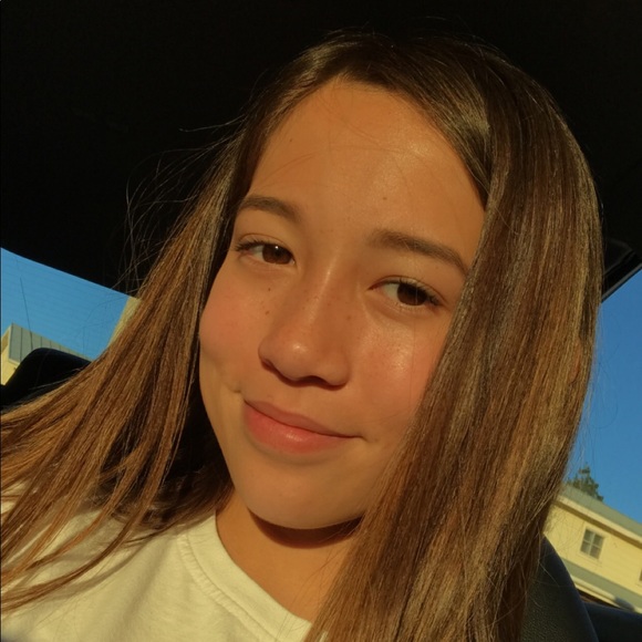 Profile Picture of Marcie Fetterer (@marcie263) on Poshmark