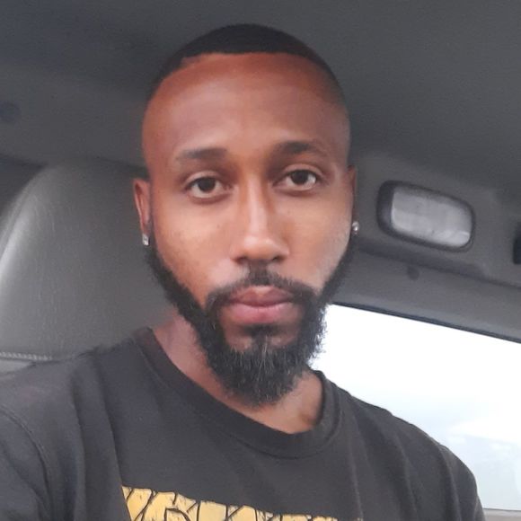 Profile Picture of Marcus Evans (@evansmarcus90) on Poshmark