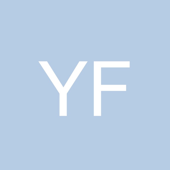 Profile Picture of Yasmin Fatemi (@yasifatemi) on Poshmark