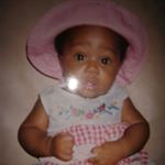 Profile Picture of robin bruno (@robinpinkypie776) on Instagram