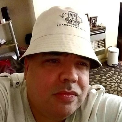 Profile Picture of Richie (@richardhawkes73) on Twitter