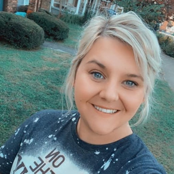 Profile Picture of Seek Daulton (@seekdaulton) on Poshmark