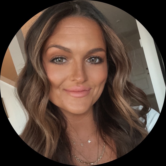 Profile Picture of Ricky Emert (@rickyelaine) on Poshmark