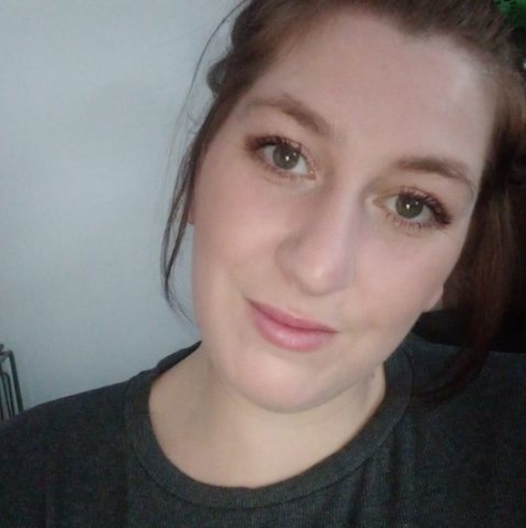 Profile Picture of Cassandra Campbell (@c_campbell4444) on Poshmark