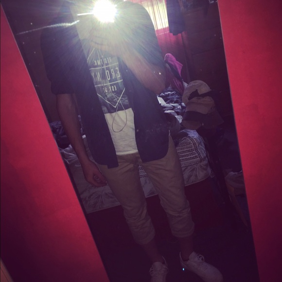 Profile Picture of Joshua Rudy (@joshuarudy) on Poshmark