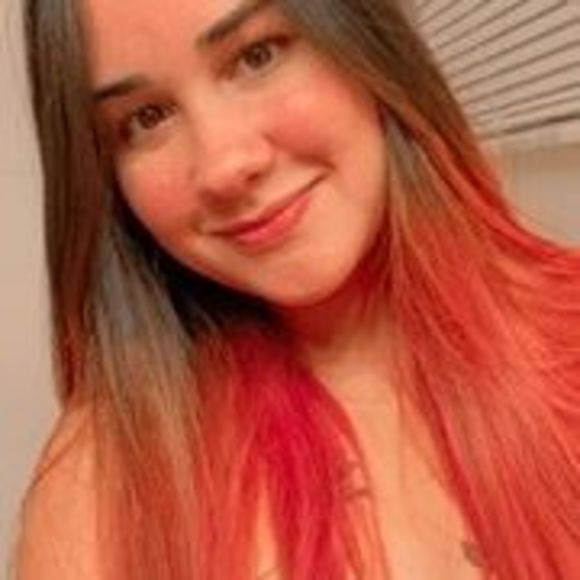 Profile Picture of Luz Suárez (@luzcarolina_7) on Poshmark