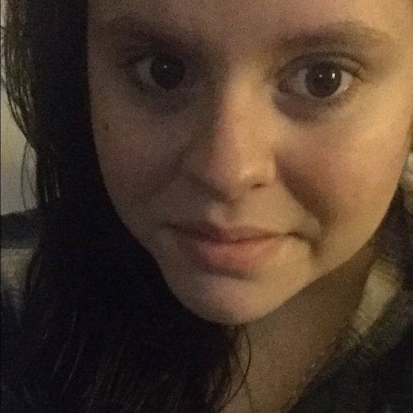 Profile Picture of Catherine Daunis (@cdaunis) on Poshmark
