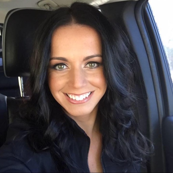 Lara St jacques - Poshmark Profile Picture of Lara St jacques (@lstjacques) on Poshmark