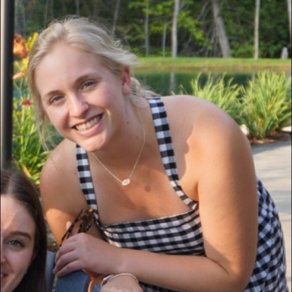 Profile Picture of Morgan Wuthrich (@morganwuthrich) on Poshmark