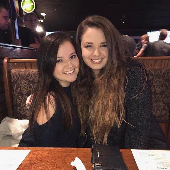 Profile Picture of Danielle Marino (@snowygirl1225) on Poshmark